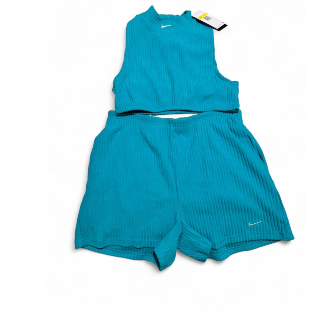 Nike Chill Knit Short Set